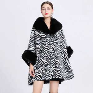 manteau cape fourrure zébré