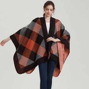 poncho à carreaux élégant