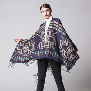 Poncho Bohème style