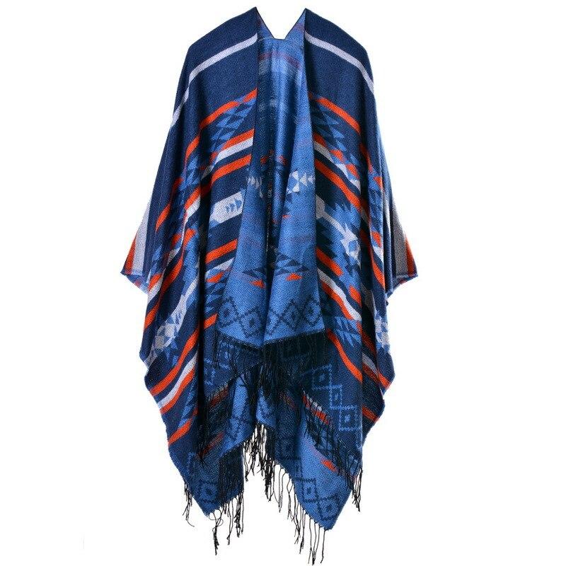 pièce maîtresse mode poncho