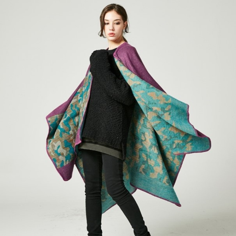 style poncho chic