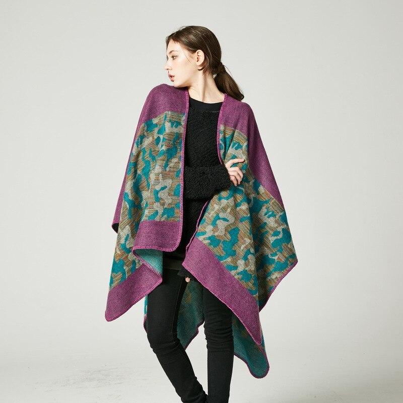 mode féminine poncho