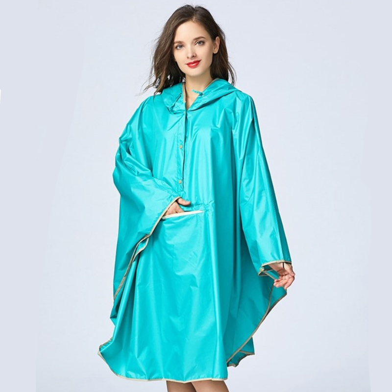 élégant poncho bleu clair femme