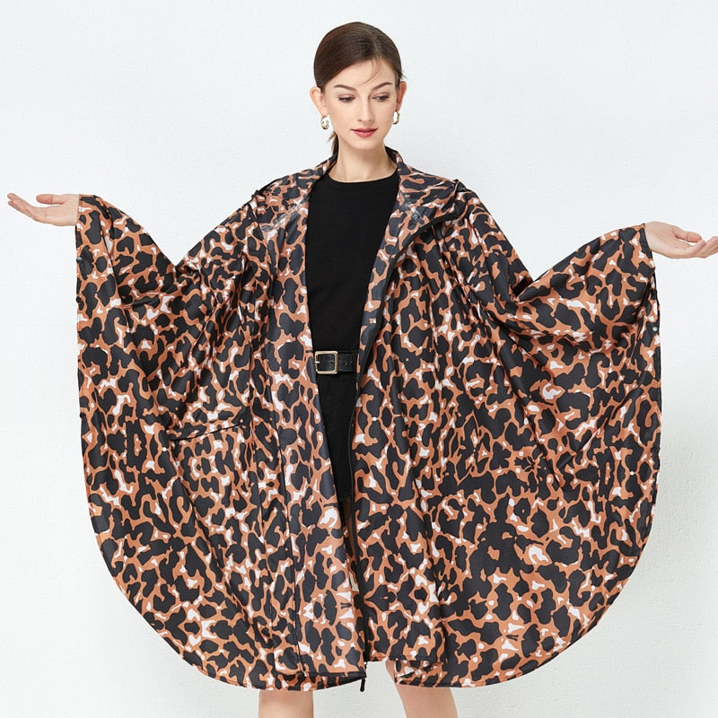 Poncho léopard ajustable