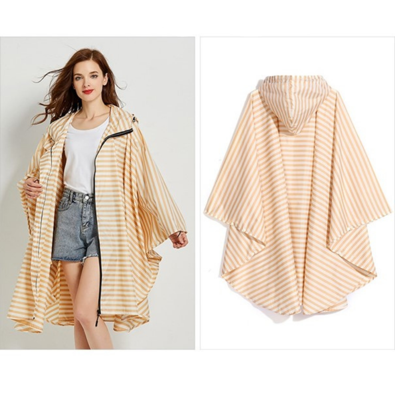 poncho à capuche stylé