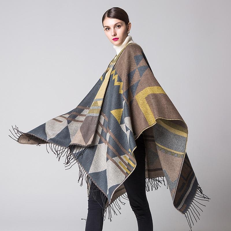 Style unique poncho avec franges