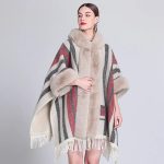poncho fourrure bohème élégant