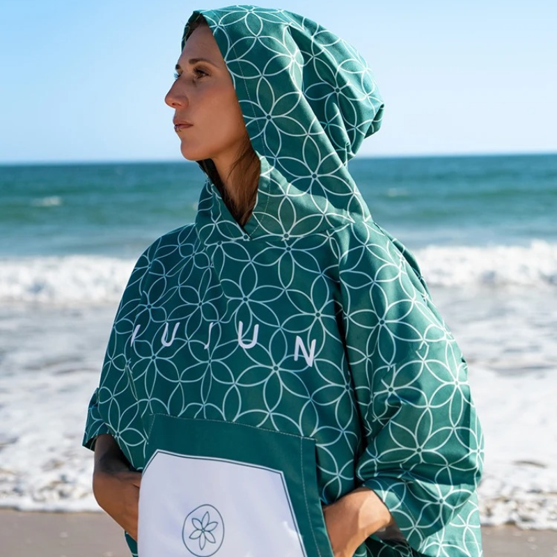 poncho léger pour la mer