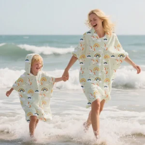 Poncho Serviette à Capuche Enfant & Adulte – Microfibre Séchage Rapide