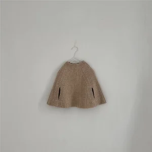 Poncho Bébé en Maille à Capuche – Cape Chaude pour Automne et Hiver