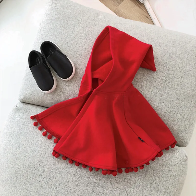 Poncho Enfant Rouge à Capuche – Cape Polaire Chaude pour Hiver – Image 2