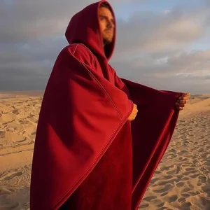 Poncho homme polaire à capuche rouge